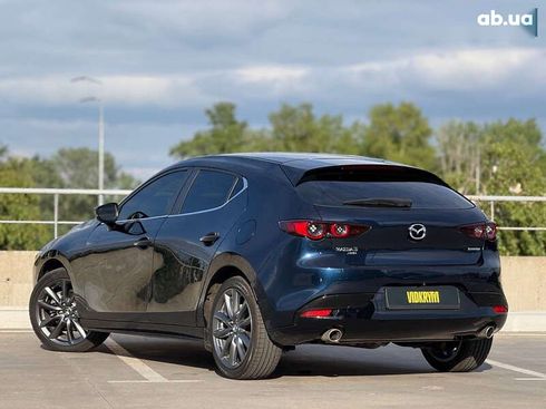 Mazda 3 2019 - фото 8
