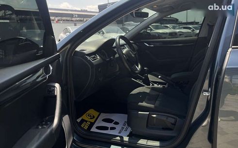 Skoda Octavia 2017 - фото 16