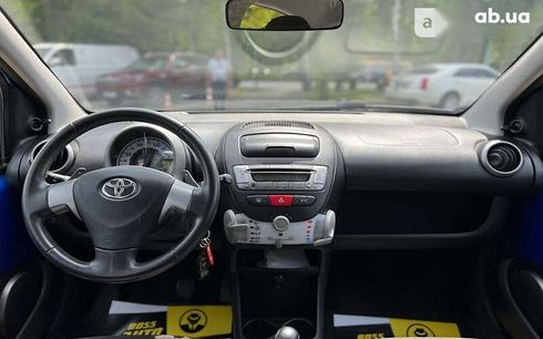 Toyota Aygo 2013 - фото 10