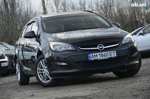 Opel Astra 2014 - фото 2