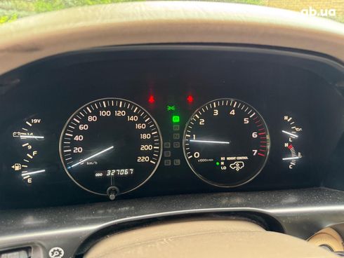 Lexus LX 2004 черный - фото 12