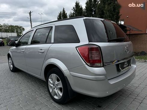 Opel Astra 2013 - фото 12