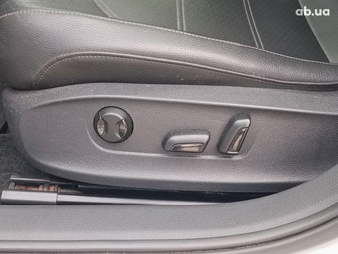 Volkswagen Passat 2015 белый - фото 22