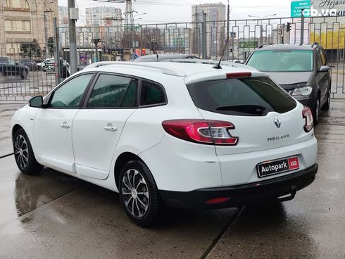 Renault Megane 2015 белый - фото 4