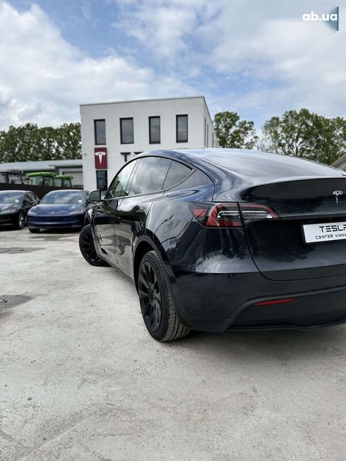 Tesla Model Y 2024 - фото 13
