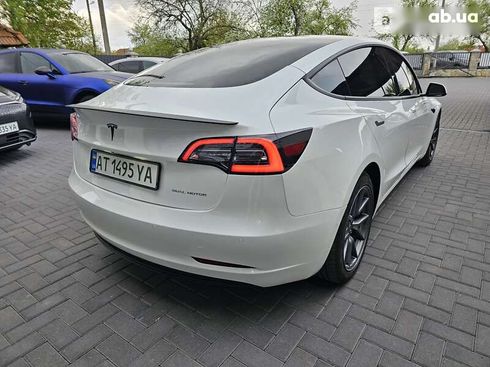 Tesla Model 3 2021 - фото 16