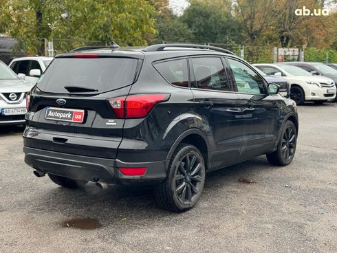 Ford Escape 2019 черный - фото 6