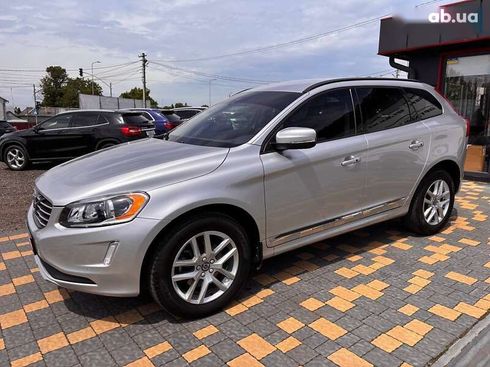 Volvo XC60 2017 - фото 13