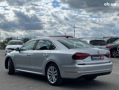 Volkswagen passat b8 2018 серый - фото 11