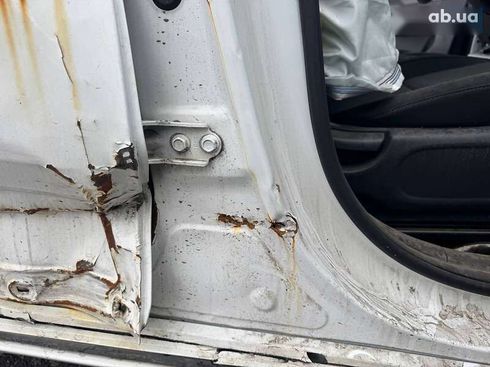 Hyundai Kona Electric 2024 - фото 18