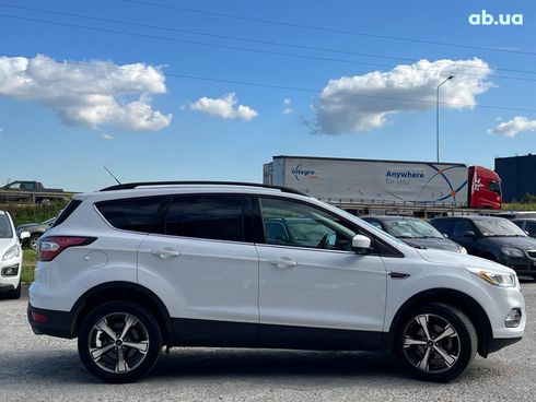 Ford Escape 2016 белый - фото 11
