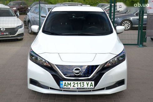 Nissan Leaf 2022 - фото 5