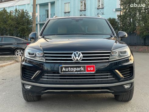 Volkswagen Touareg 2017 синий - фото 3