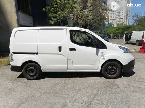 Nissan e-NV200 2018 - фото 13