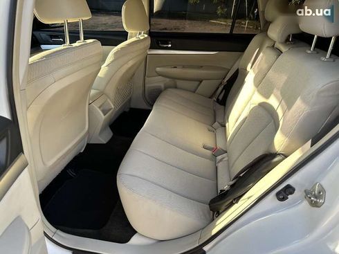 Subaru Outback 2011 - фото 19