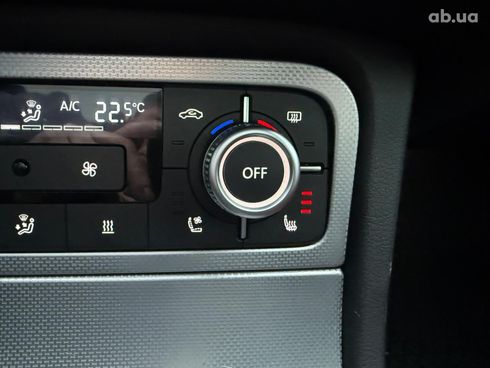 Volkswagen Touareg 2017 черный - фото 33