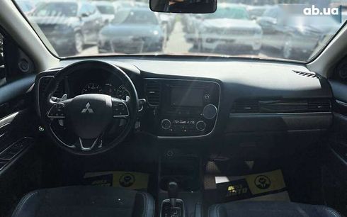 Mitsubishi Outlander 2015 - фото 17