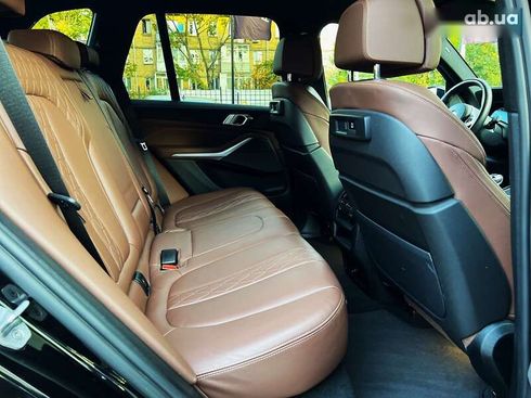 BMW X5 2021 - фото 30