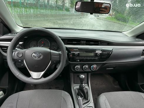 Toyota Corolla 2015 черный - фото 13