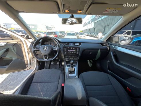 Skoda Octavia 2014 белый - фото 5