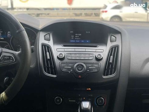 Ford Focus 2015 - фото 17