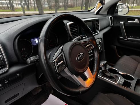Kia Sportage 2019 белый - фото 25