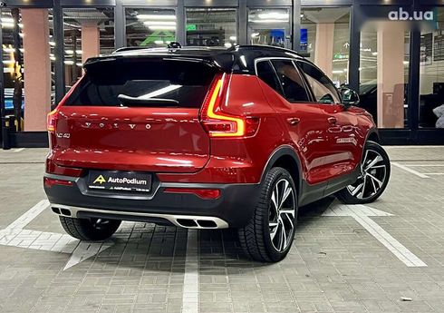 Volvo XC40 2022 - фото 13