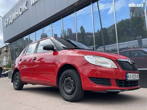 Skoda Fabia 2014 - фото 26