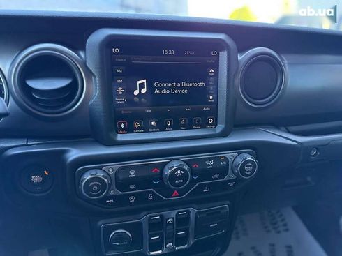 Jeep Gladiator 2023 - фото 13