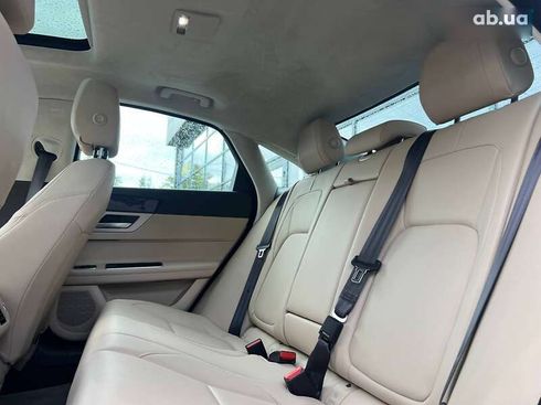 Jaguar XF 2018 - фото 14