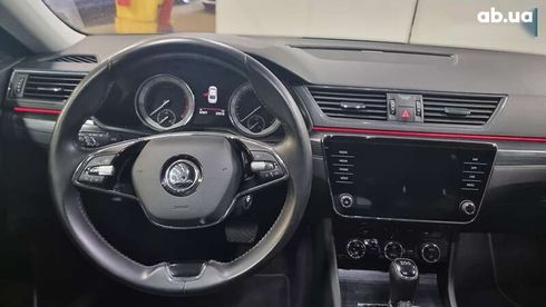Skoda Superb 2021 - фото 9