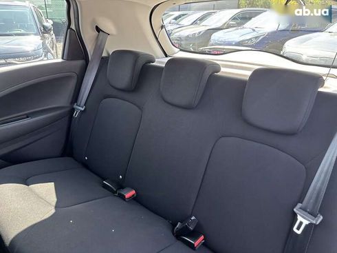 Renault Zoe 2020 - фото 24