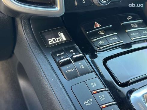 Porsche Cayenne 2015 - фото 16