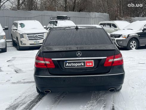 Mercedes-Benz E-Класс 2009 черный - фото 9