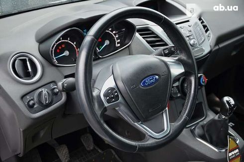 Ford Fiesta 2017 - фото 19