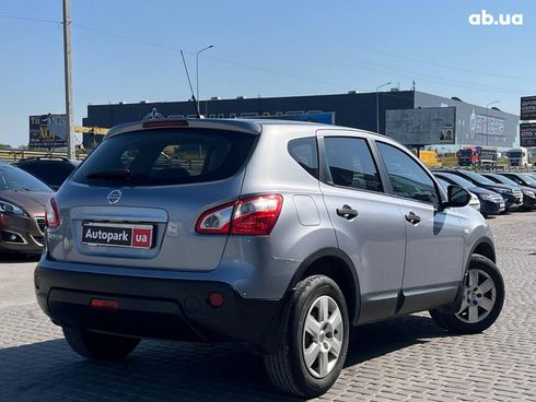 Nissan Qashqai 2011 серый - фото 9
