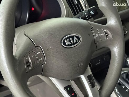 Kia Sportage 2010 синий - фото 14