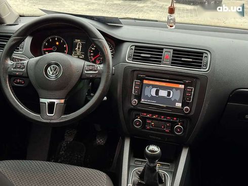 Volkswagen Jetta 2011 - фото 15