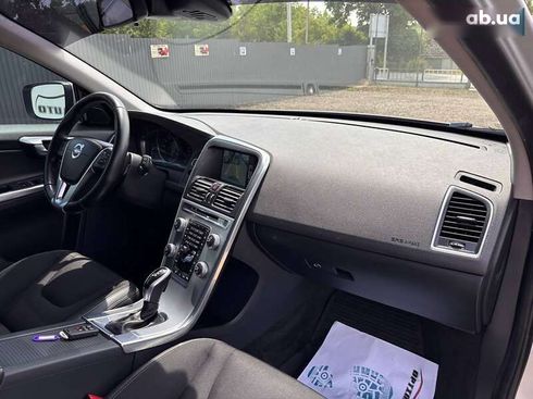 Volvo XC60 2017 - фото 28