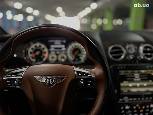 Bentley Continental GT 2016 - фото 29