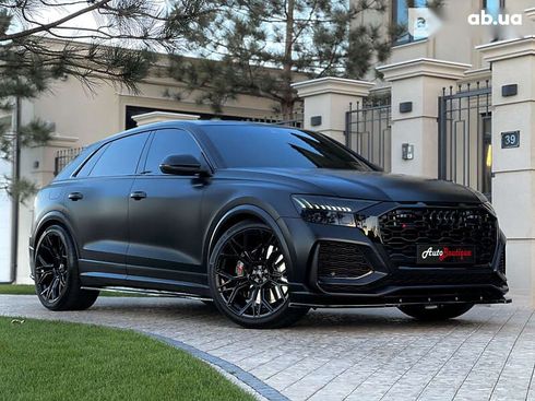 Audi RS Q8 2021 - фото 27