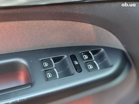 Volkswagen Touran 2010 серый - фото 23