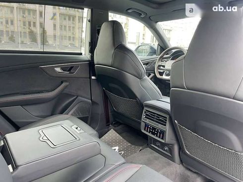 Audi RS Q8 2023 - фото 20