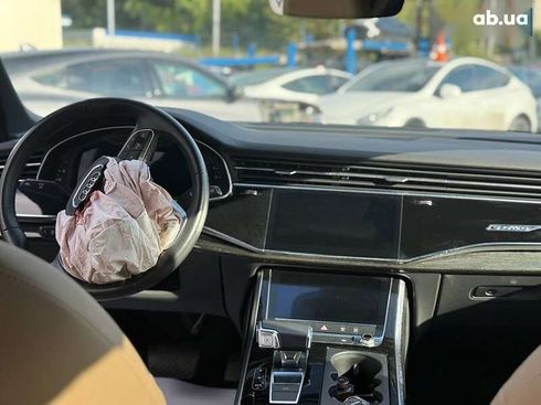 Audi Q7 2021 - фото 8