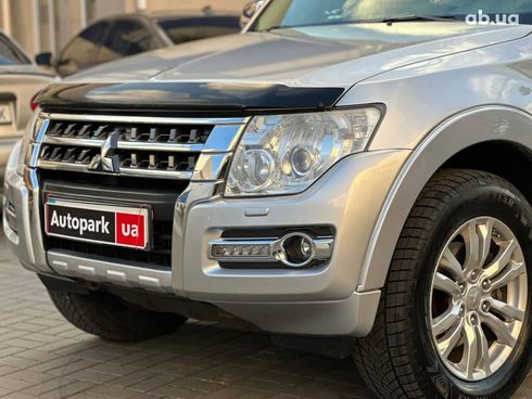 Mitsubishi Pajero Wagon 2014 серый - фото 13