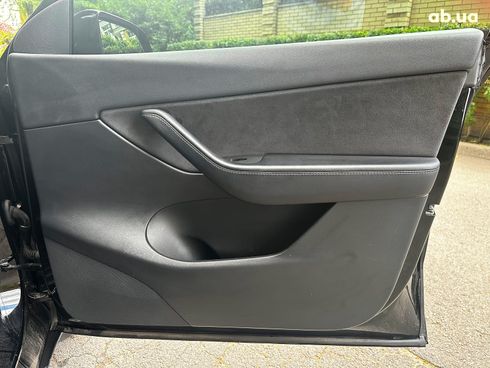 Tesla Model Y 2021 черный - фото 23