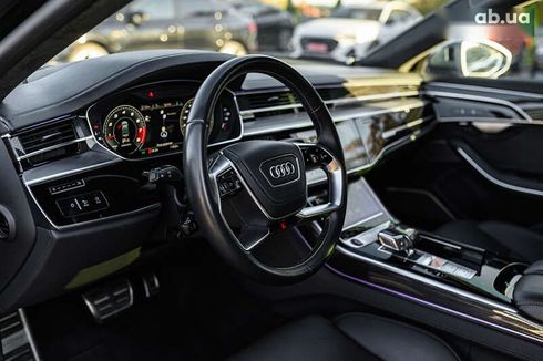 Audi S8 2021 - фото 21