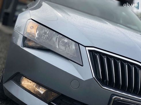 Skoda Superb 2017 - фото 13
