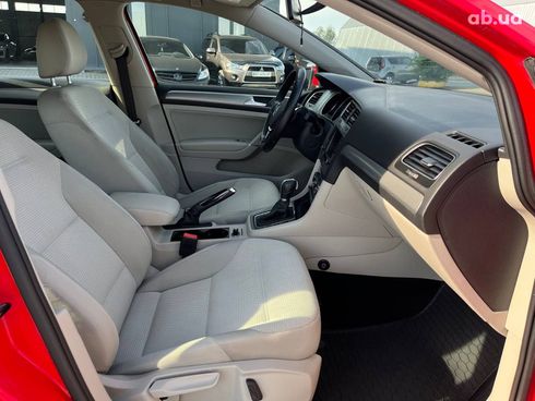 Volkswagen Golf Variant 2015 красный - фото 21