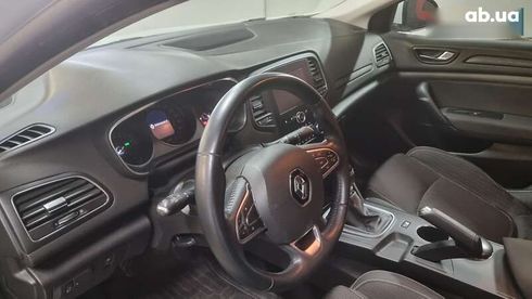 Renault Megane 2019 - фото 11